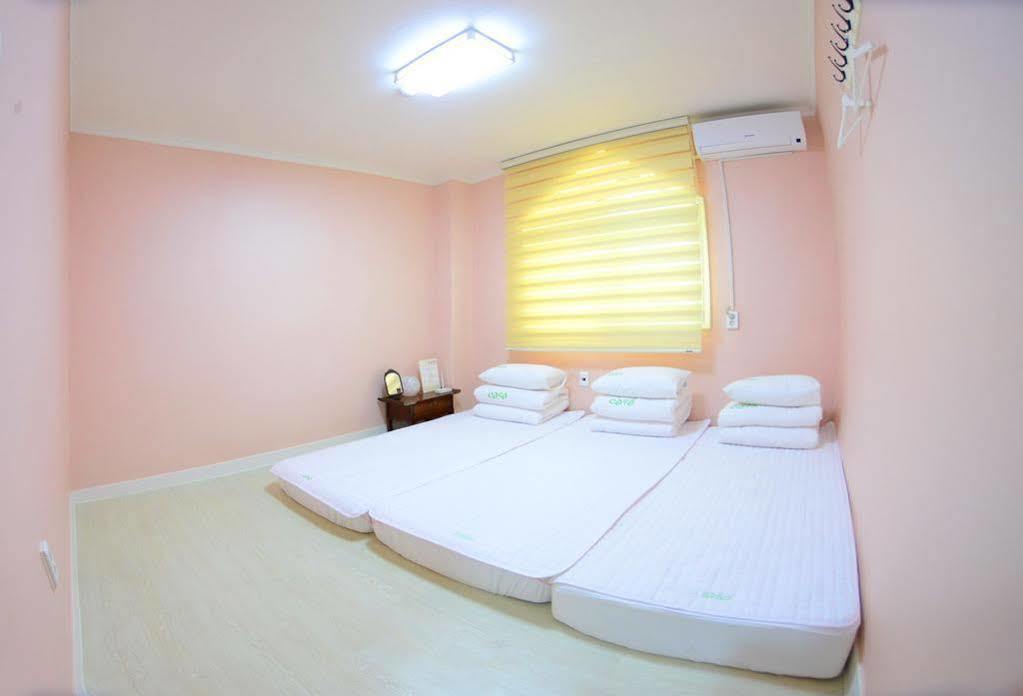 Casa Mini Hotel Кёнджу Экстерьер фото